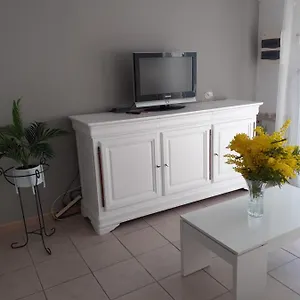  Hébergement de vacances Studio Les Olivades